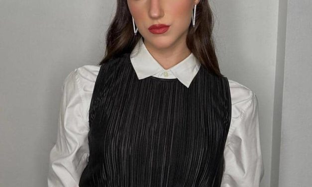 Riasan Elegan Dan Catchy Ala Ava Michelle: Gaya Yang Memikat!