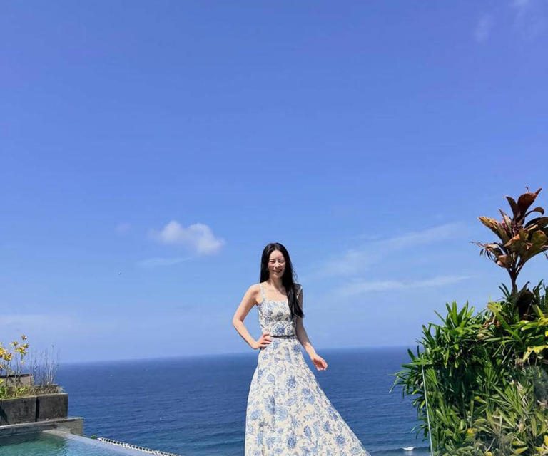 Gaya Liburan Lim Ji Yeon Di Bali, Dari Beach Look Ke City Style