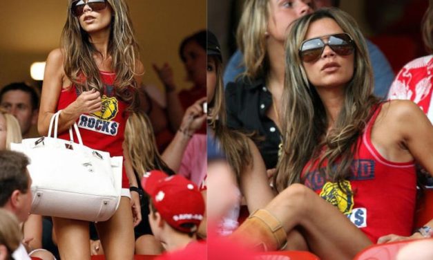 Outfit On Point! Victoria Beckham Tampil Sporty-Chic Di World Cup