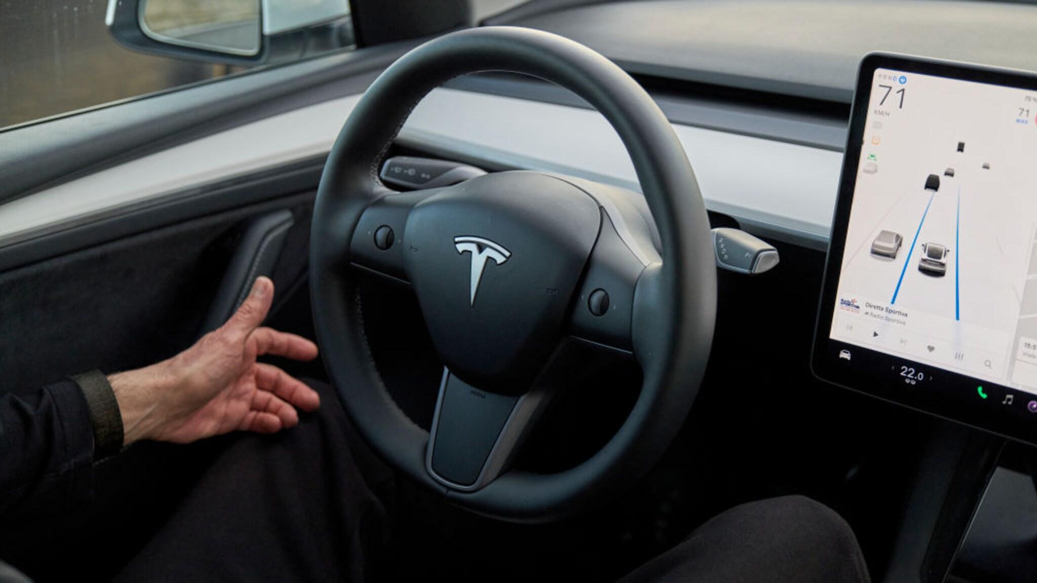 Fitur Autopilot Tesla Model 3: Revolusi Keselamatan Berkendara