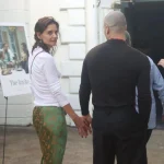Publik Heboh! Katie Holmes Pamer Kemesraan Dengan Pria Baru