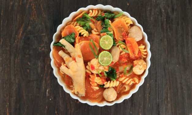 Seblak Khas Bandung, Sensasi Pedas Gurih Yang Bikin Ketagihan