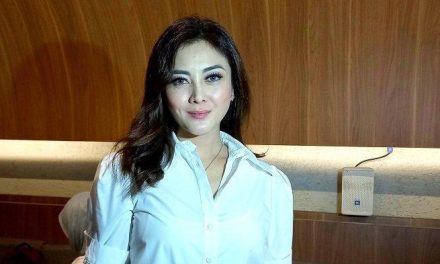 Reza Gladys Buka Suara Soal Dugaan Perzinaan: “Kita Labrak!”