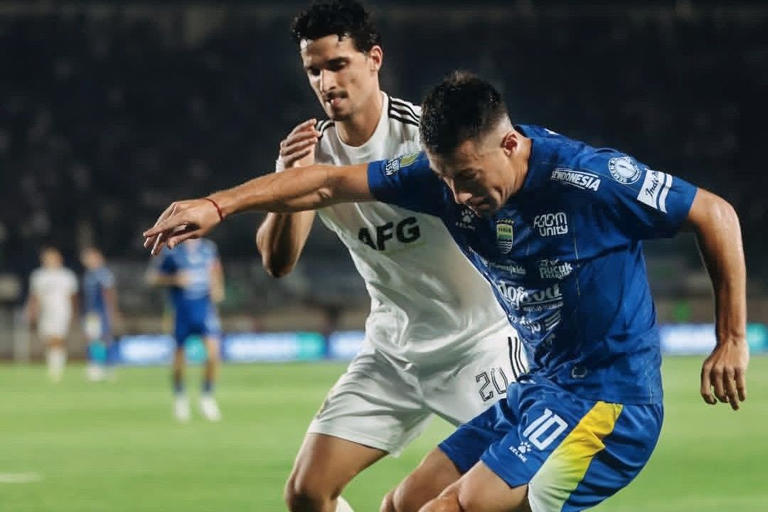 Persib Menang Tipis Atas Persik Kediri Berkat Gol Pengganti