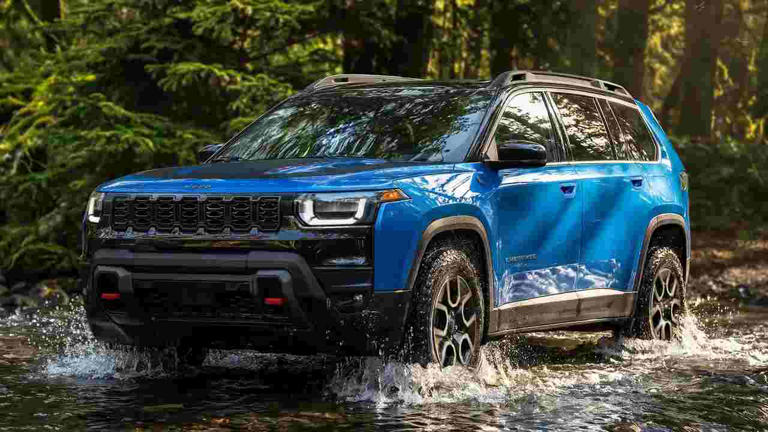 Makin Gahar! Jeep Cherokee Trailhawk 2027, 4×4 Lebih Tangguh