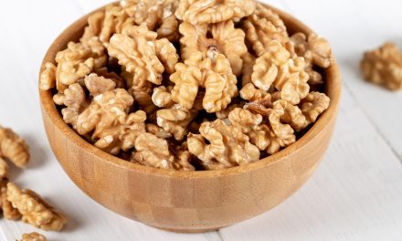 Kaya Lemak Sehat! Kenali Manfaat Nutrisi Kacang Kenari
