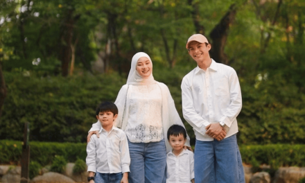 Serasi Banget! Gaya Keluarga Dinda Hauw Saat Liburan Di Korea